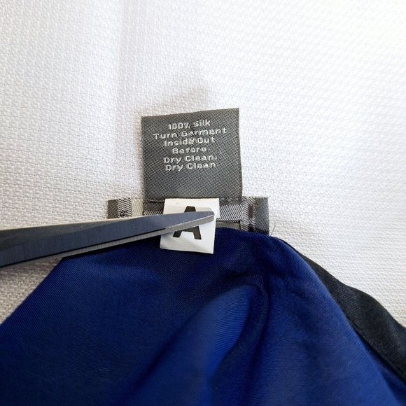 NWOT Ann Taylor " The Carnegie Crop" two-piece shirt and pants set size 4. - Picture 10 of 15